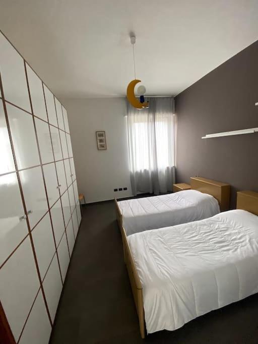 Nice House Luminoso Con Terrazzo Γκαλλαράτε Εξωτερικό φωτογραφία